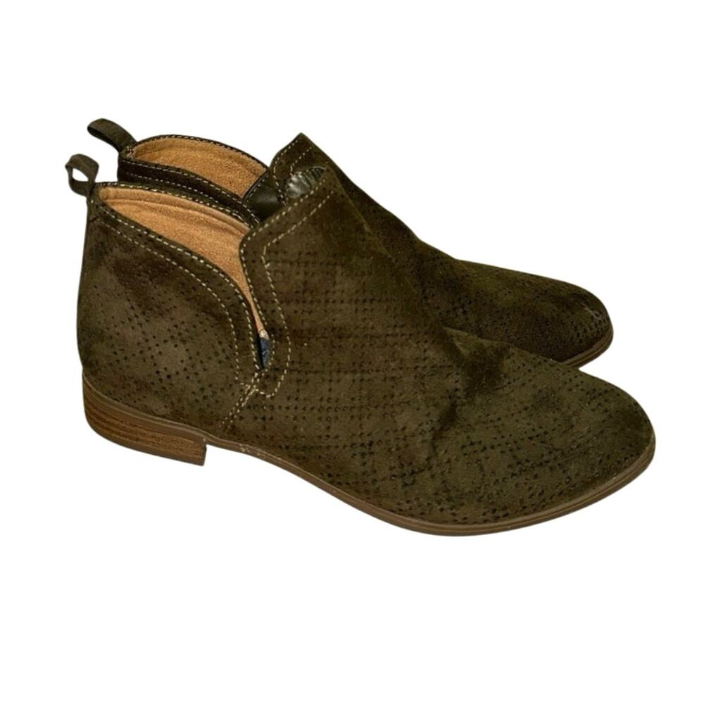 Dr. Scholl's Be Energized Olive Perforated Ankle Booties Size 7